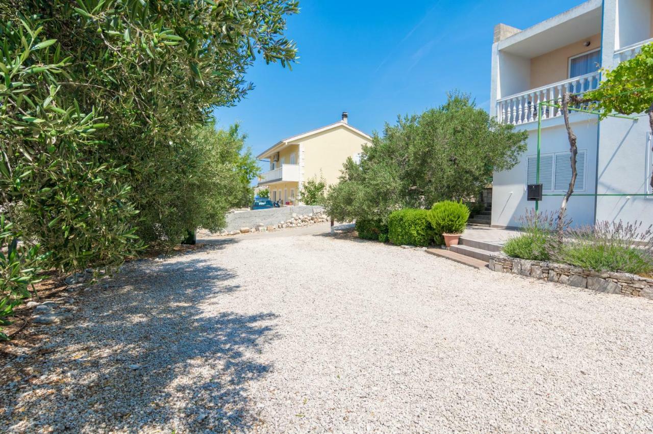 Olive Gardens Apartment Primošten Exterior foto