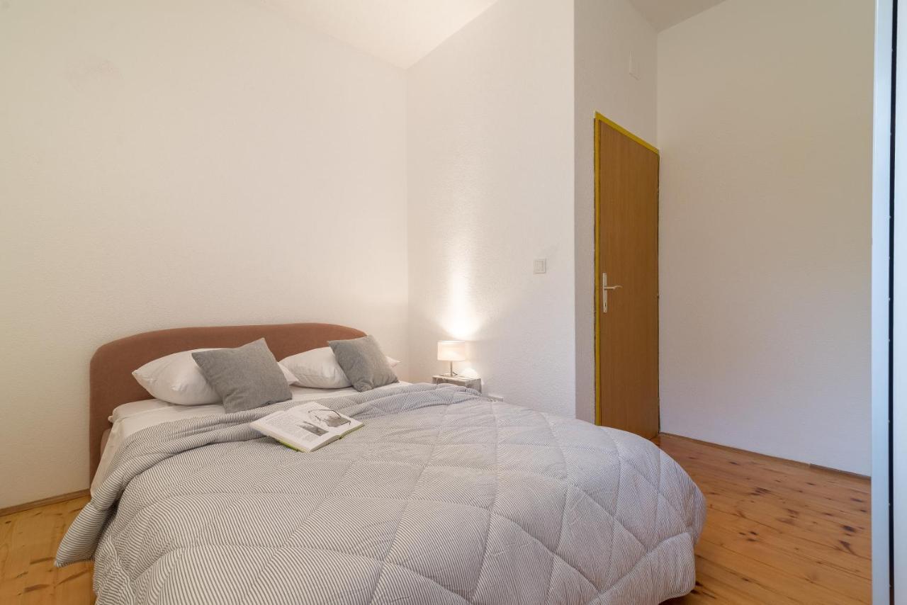 Olive Gardens Apartment Primošten Exterior foto